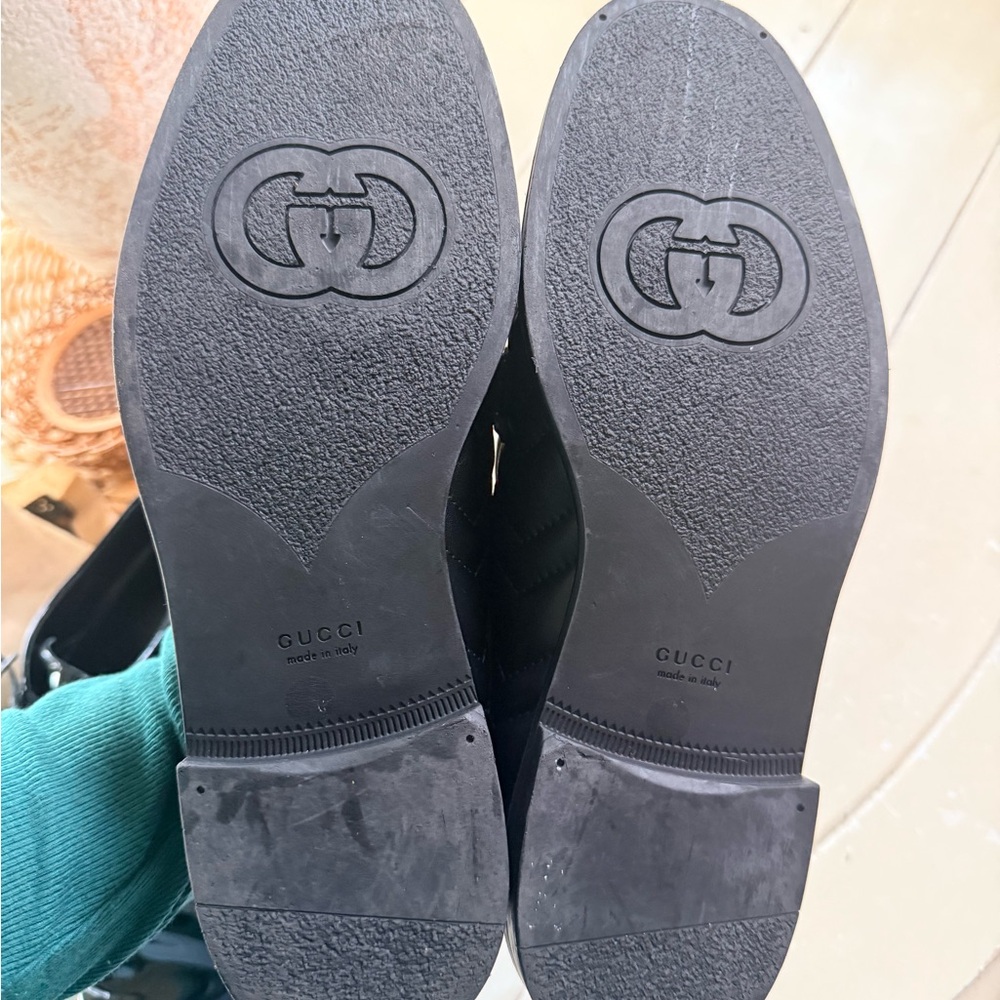 Gucci Black Leather Loafers for Women - Picture 2 of 4